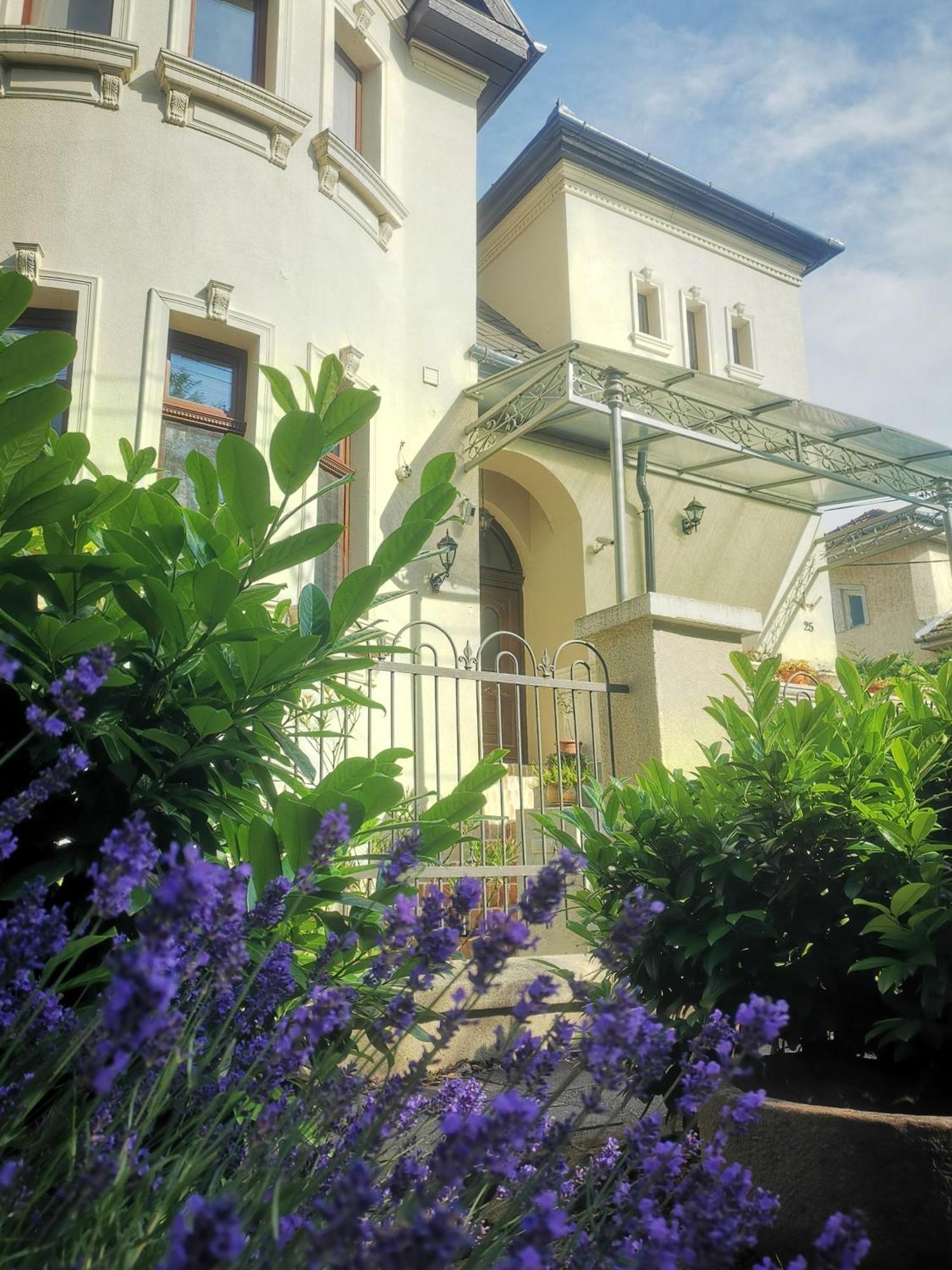 Kuria Apartman Budapest With Free Parking 외부 사진